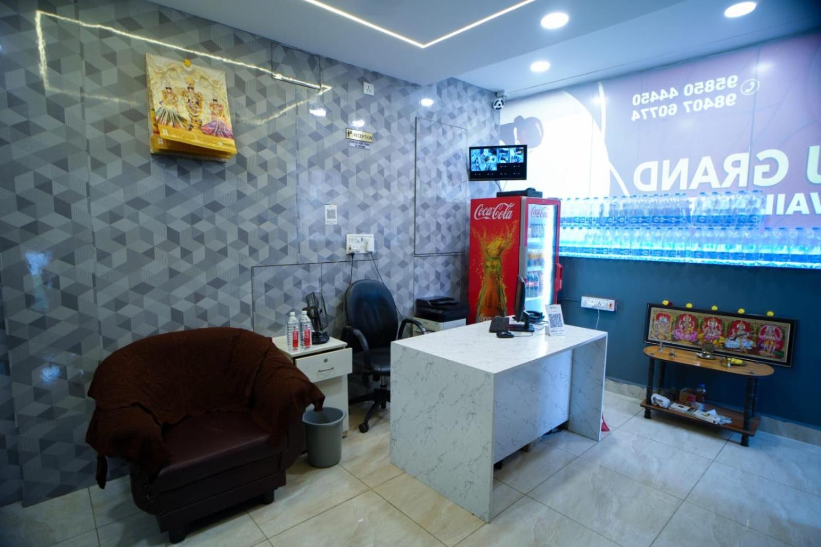 Hotel Raaj Grand Chennai Exterior photo